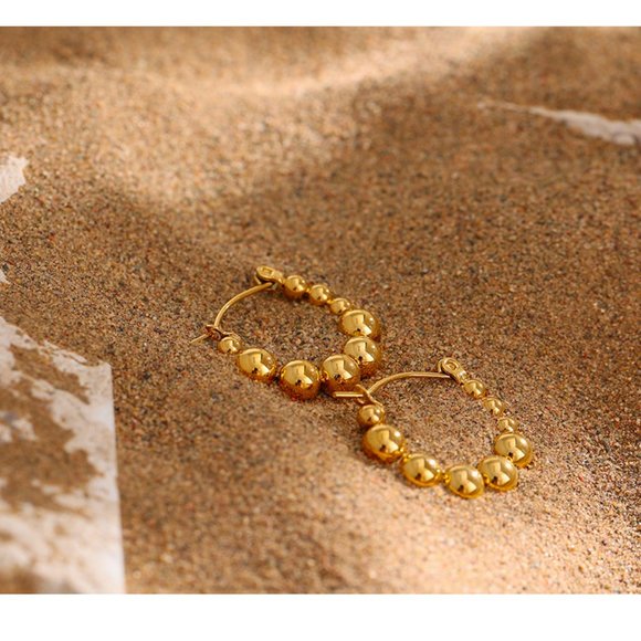 ^NEW 18K Gold Plated Bead Round Hoop Earrings - Picture 2 of 6